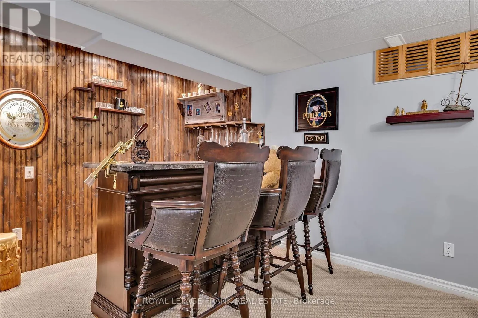 229 LONSBERRY LANE