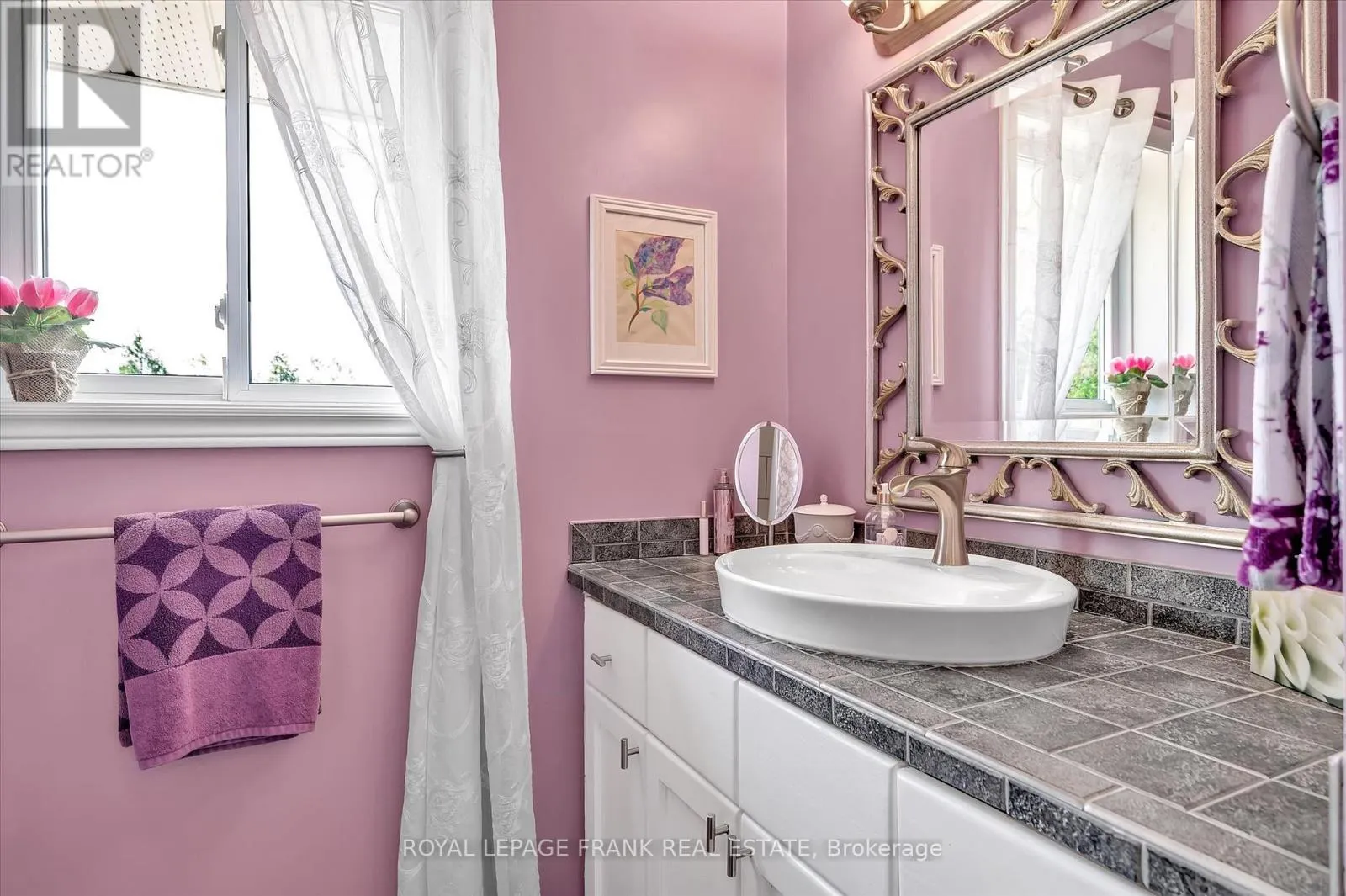 229 LONSBERRY LANE