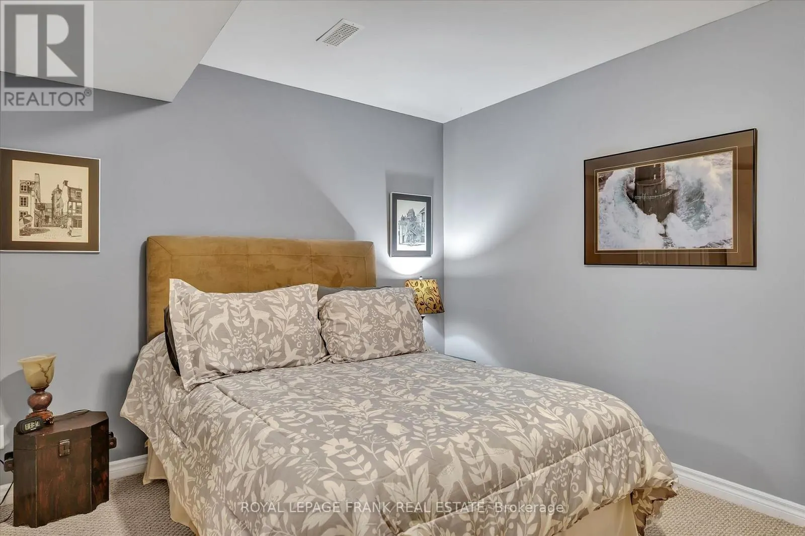 229 LONSBERRY LANE