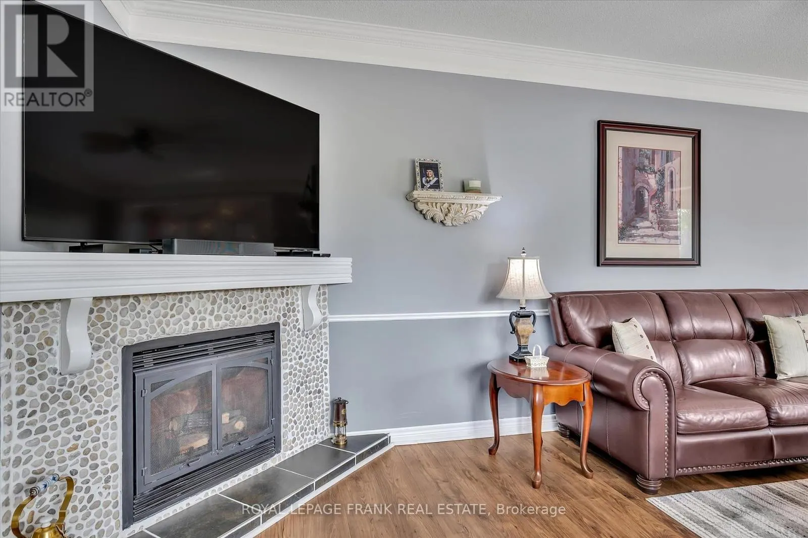 229 LONSBERRY LANE