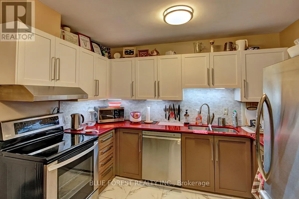 506 - 549 RIDOUT STREET N, #506