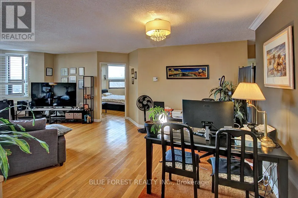 506 - 549 RIDOUT STREET N, #506
