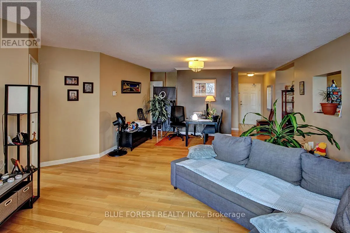 506 - 549 RIDOUT STREET N, #506