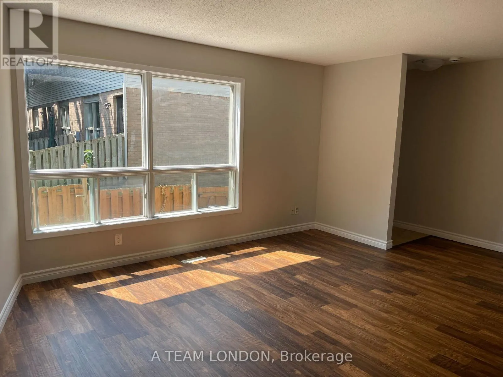 33 - 35 WATERMAN AVENUE, #33