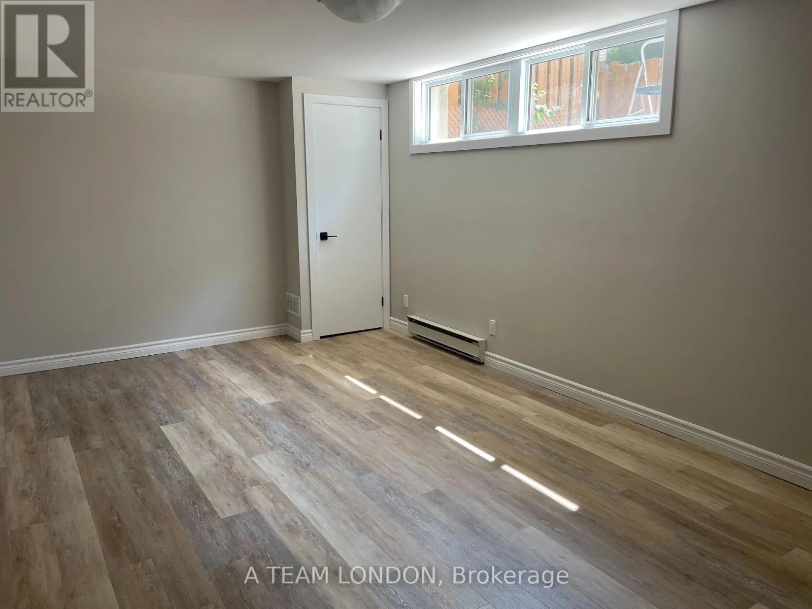 33 - 35 WATERMAN AVENUE, #33