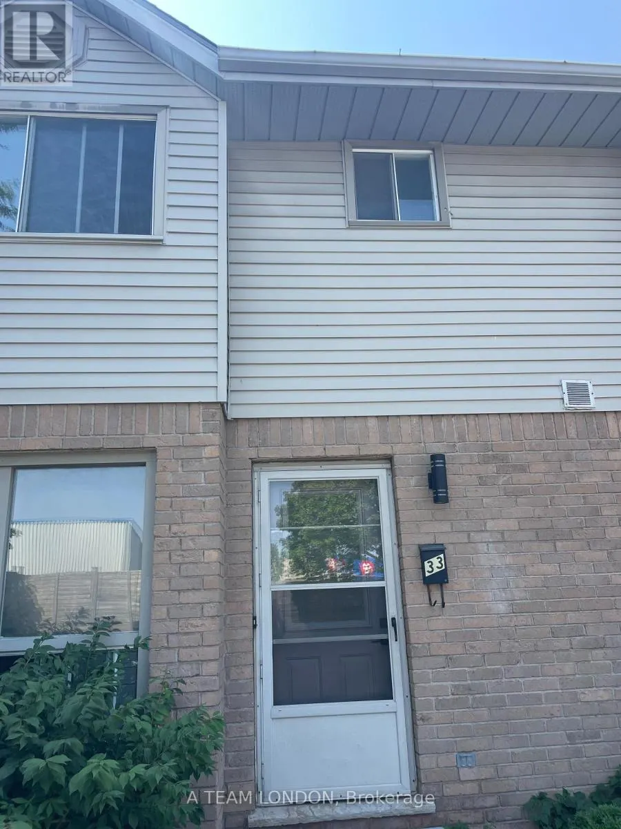 33 - 35 WATERMAN AVENUE, #33