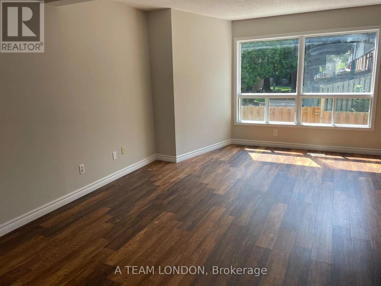 33 - 35 WATERMAN AVENUE, #33