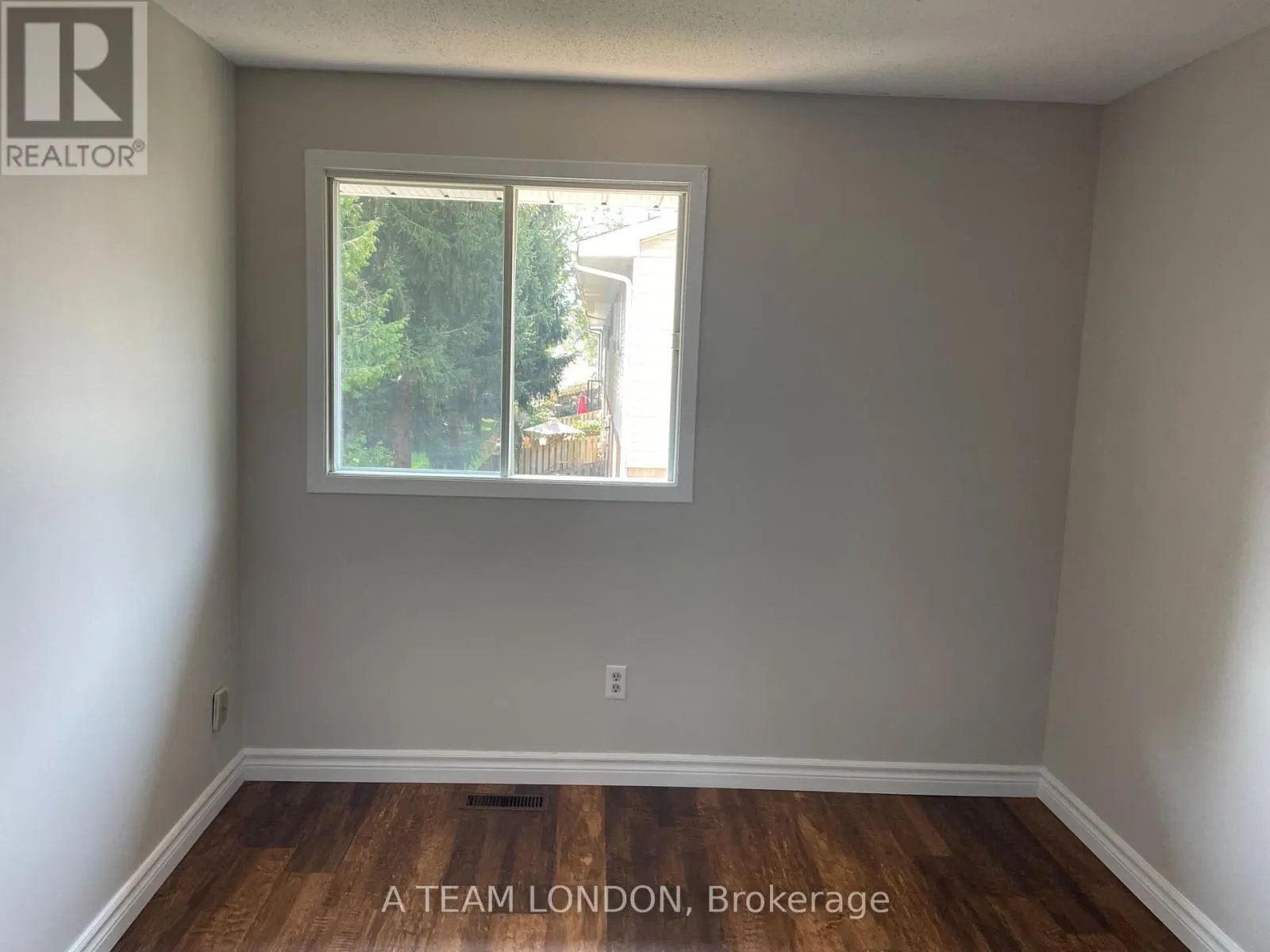 33 - 35 WATERMAN AVENUE, #33
