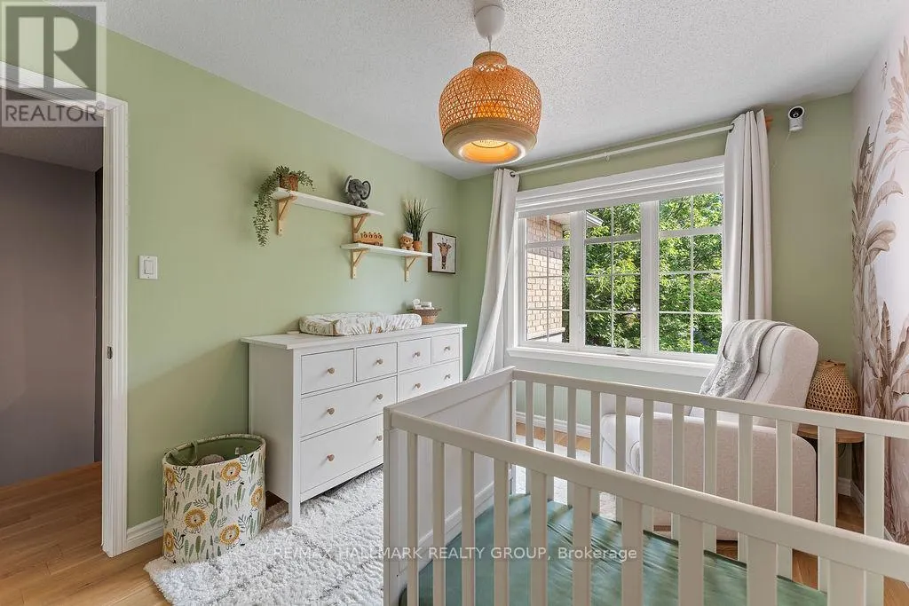 920 SCHOONER CRESCENT