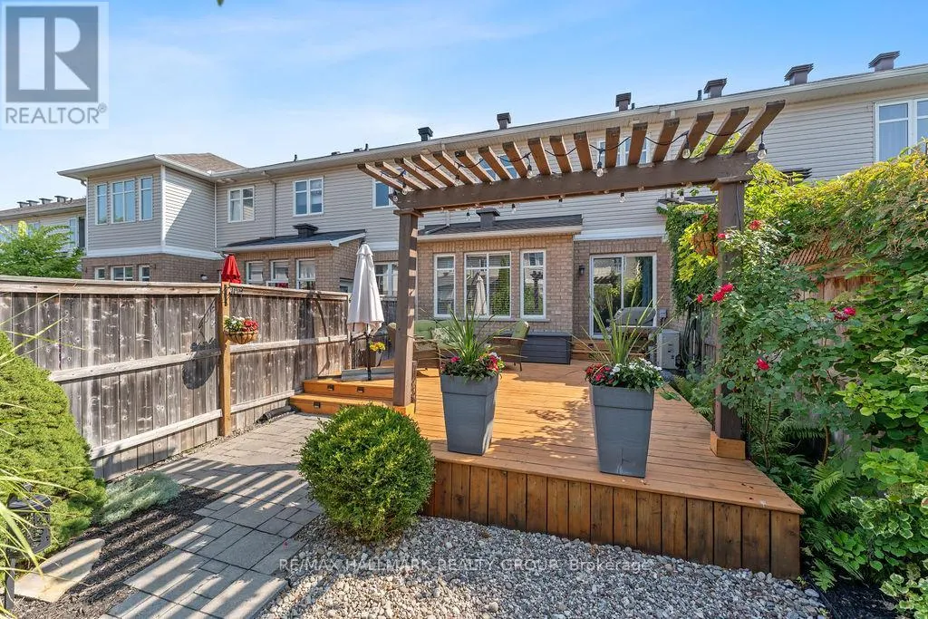 920 SCHOONER CRESCENT