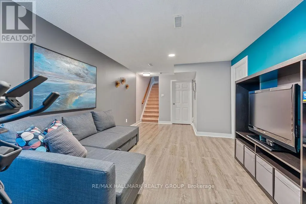 920 SCHOONER CRESCENT