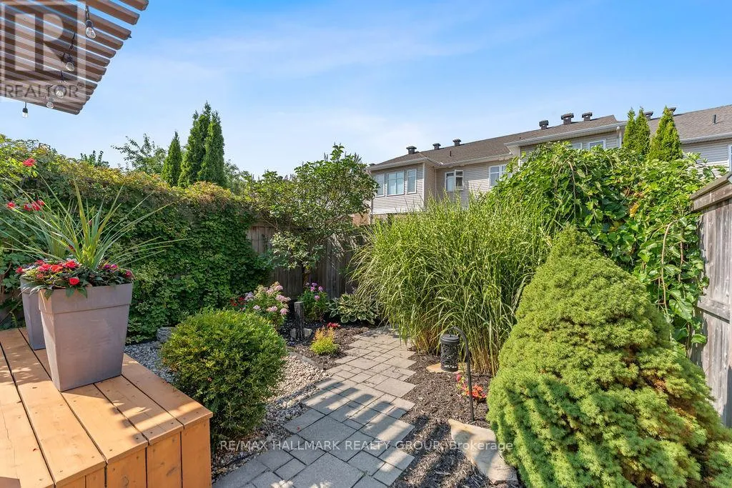 920 SCHOONER CRESCENT