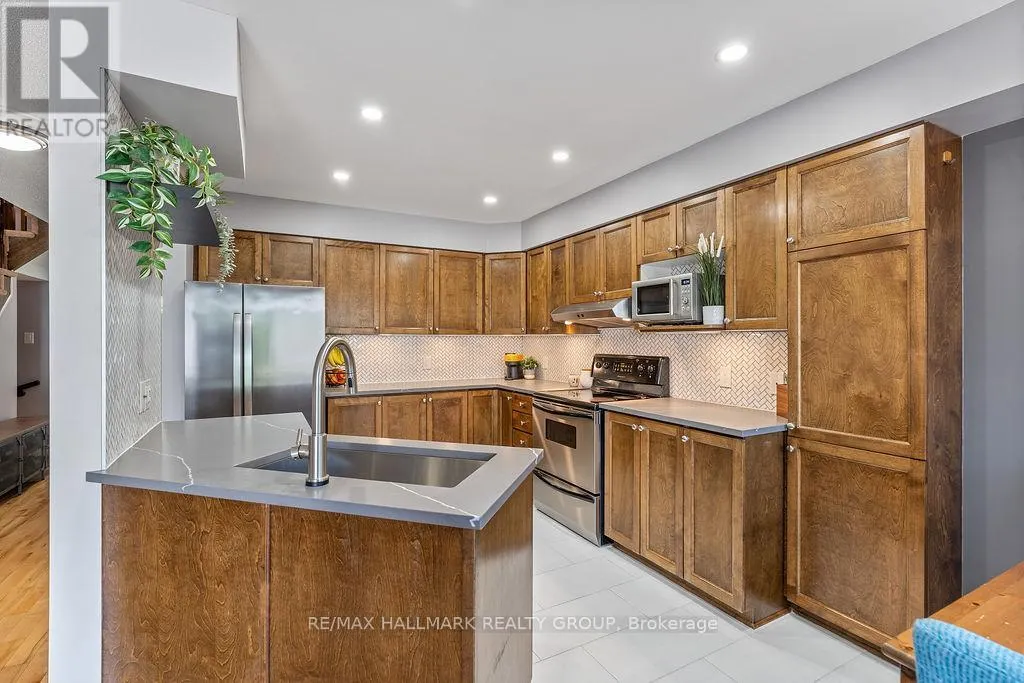 920 SCHOONER CRESCENT