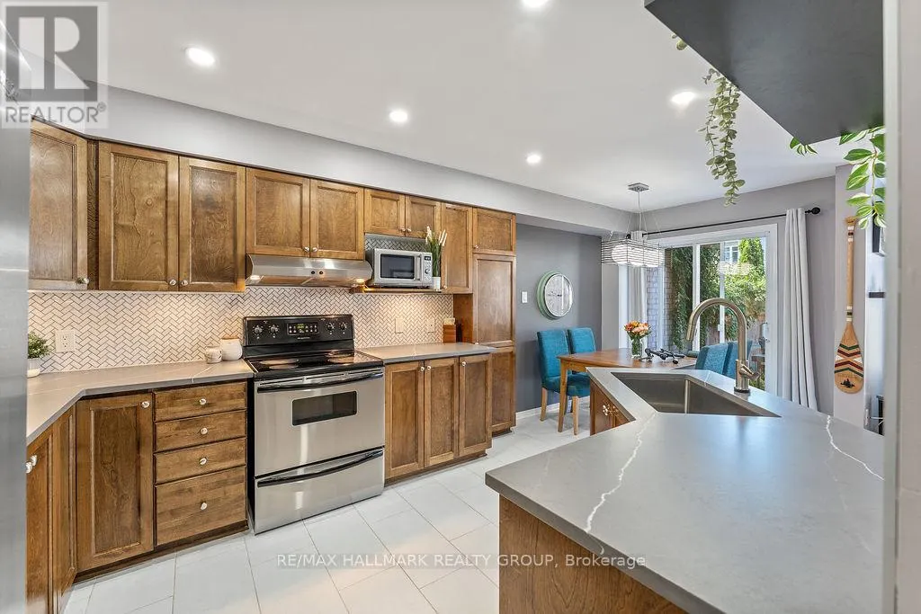 920 SCHOONER CRESCENT