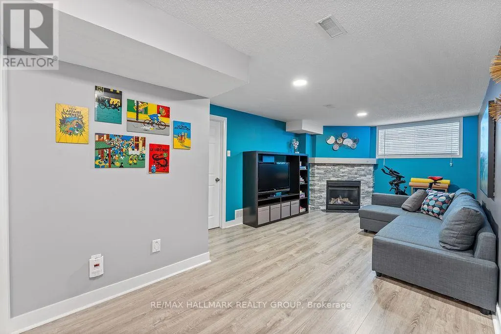 920 SCHOONER CRESCENT