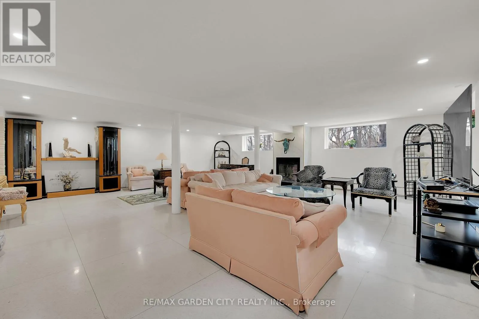 16 FREELAND COURT