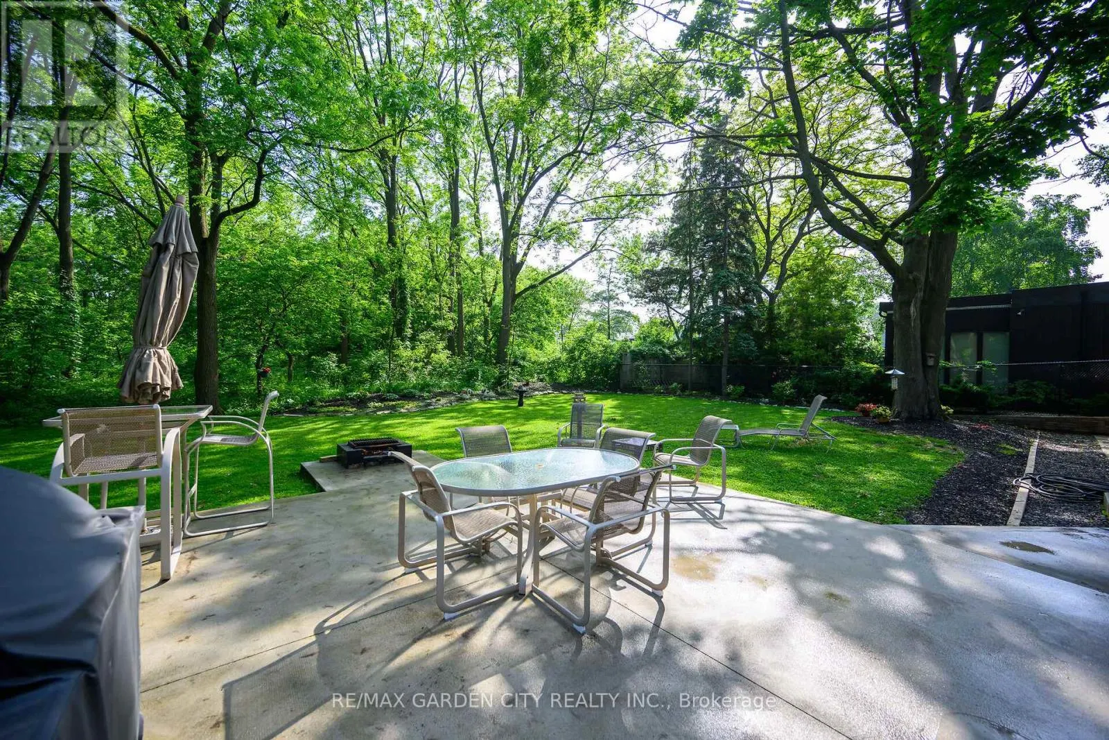 16 FREELAND COURT