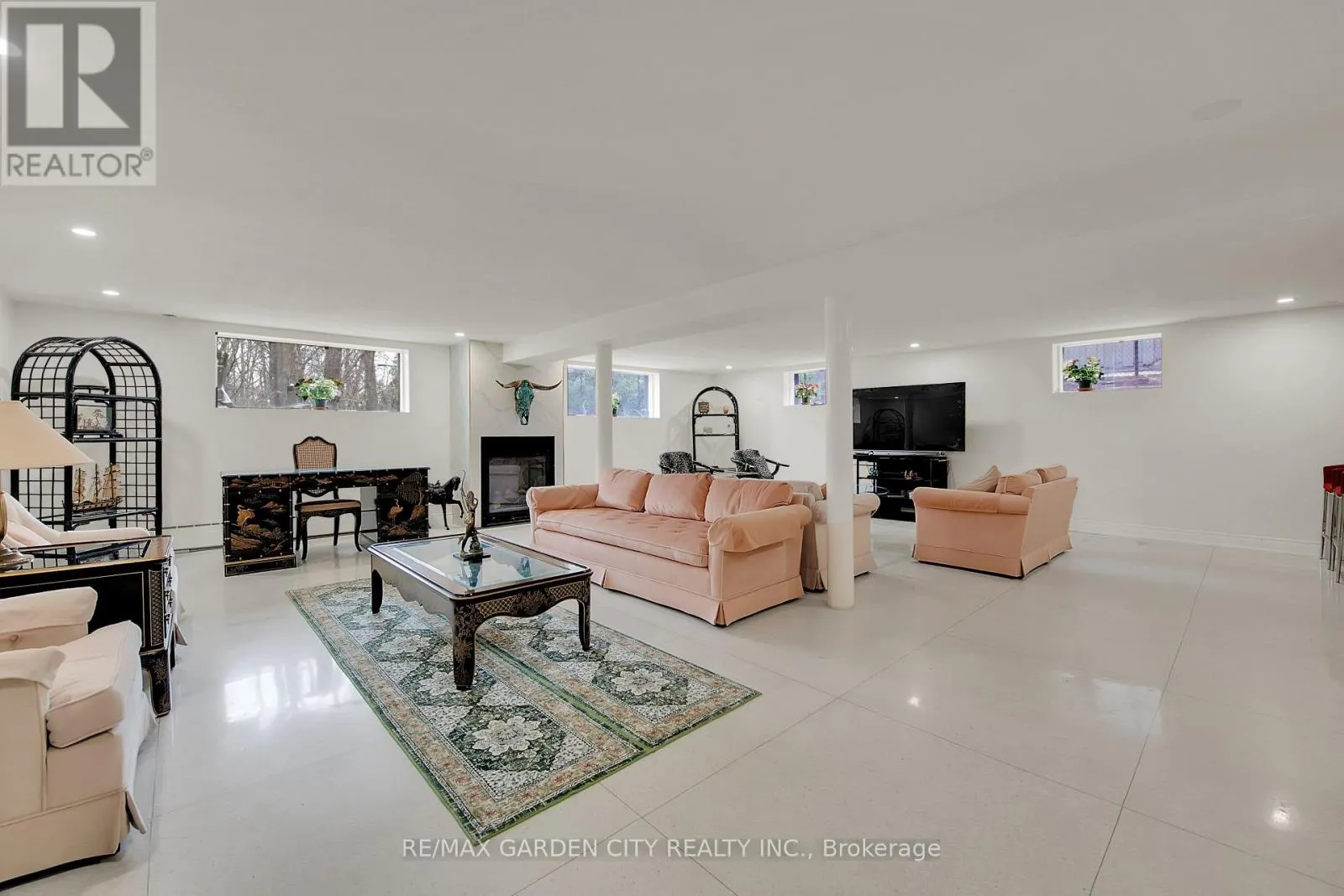 16 FREELAND COURT