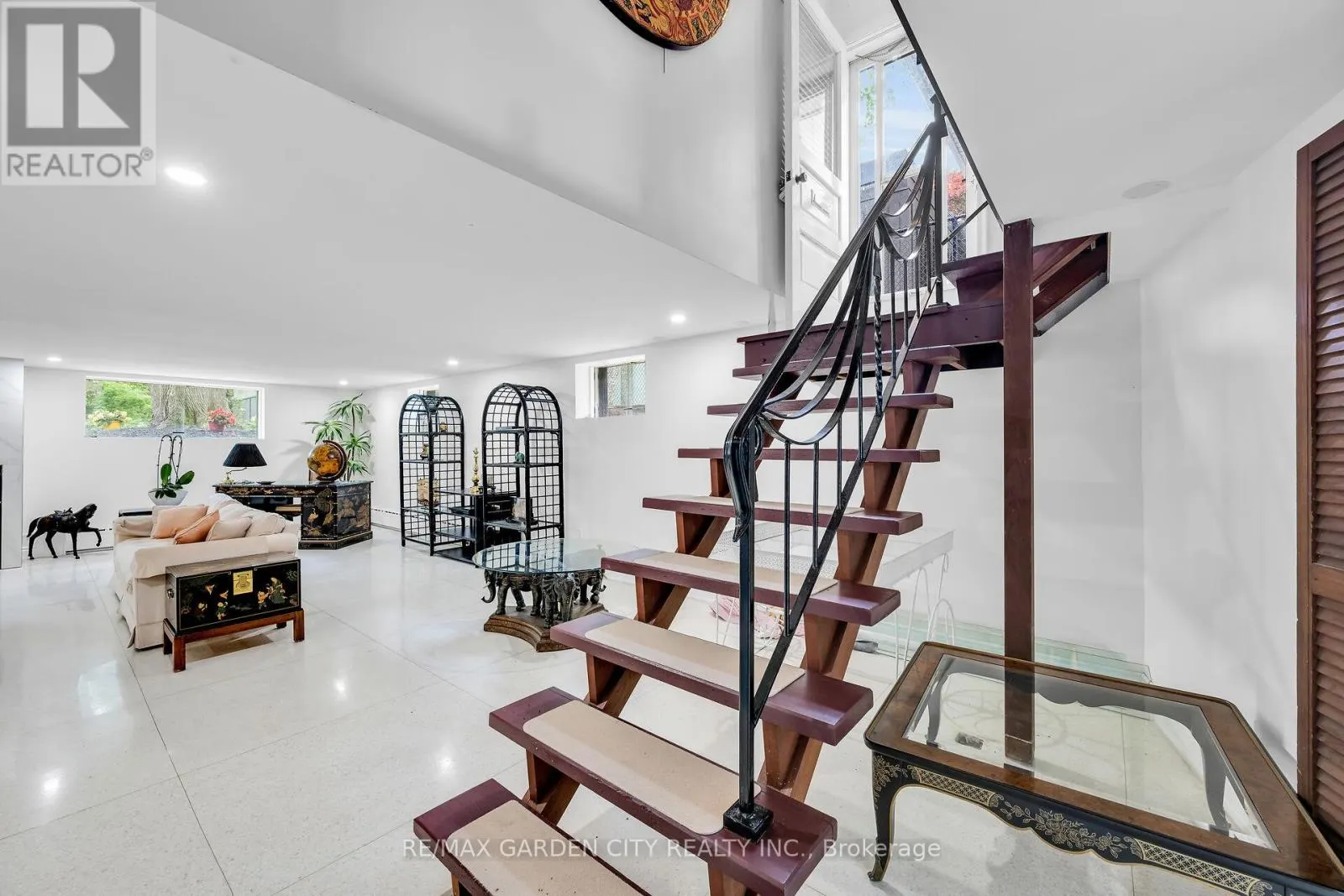 16 FREELAND COURT