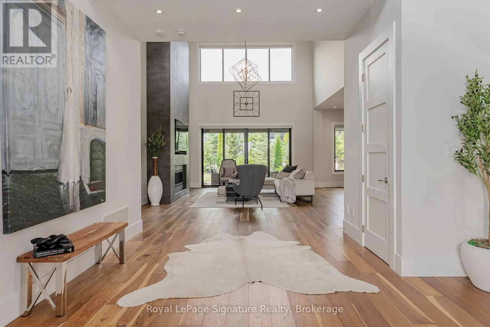 128 ARNOT CRESCENT