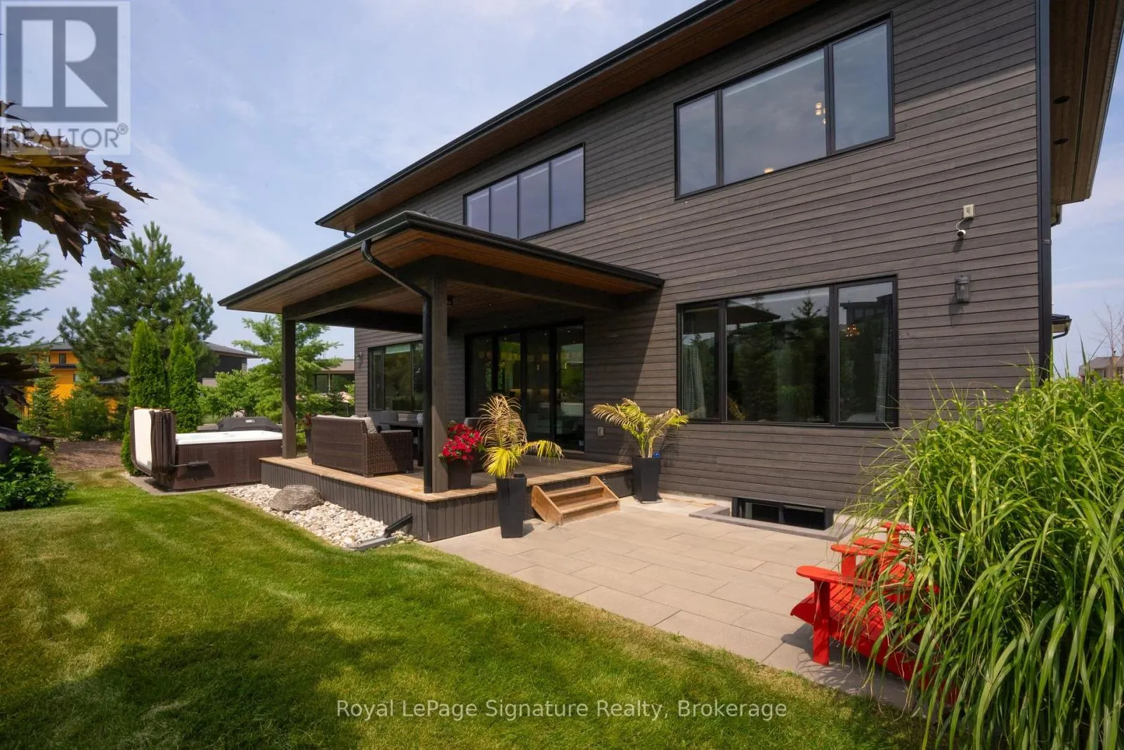 128 ARNOT CRESCENT