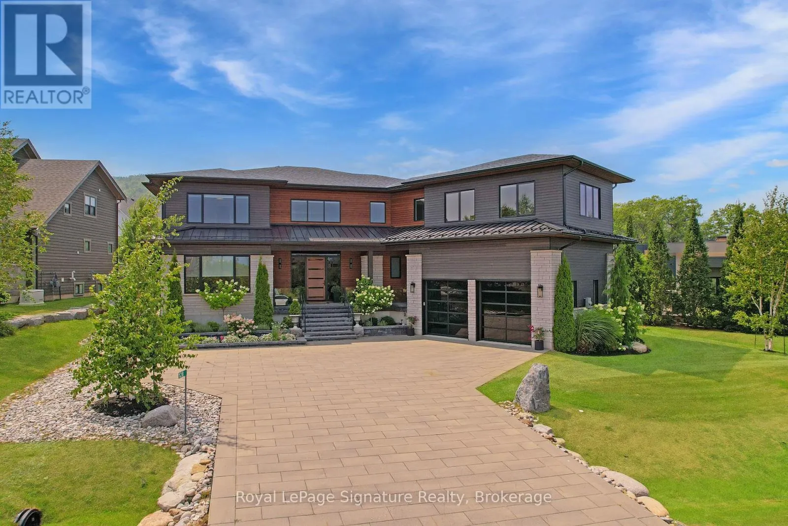 128 ARNOT CRESCENT
