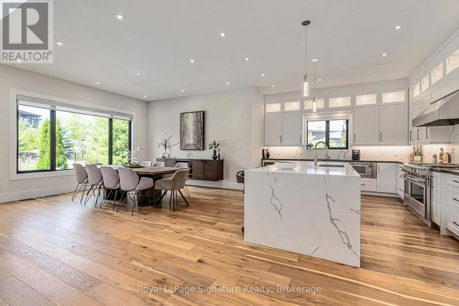 128 ARNOT CRESCENT