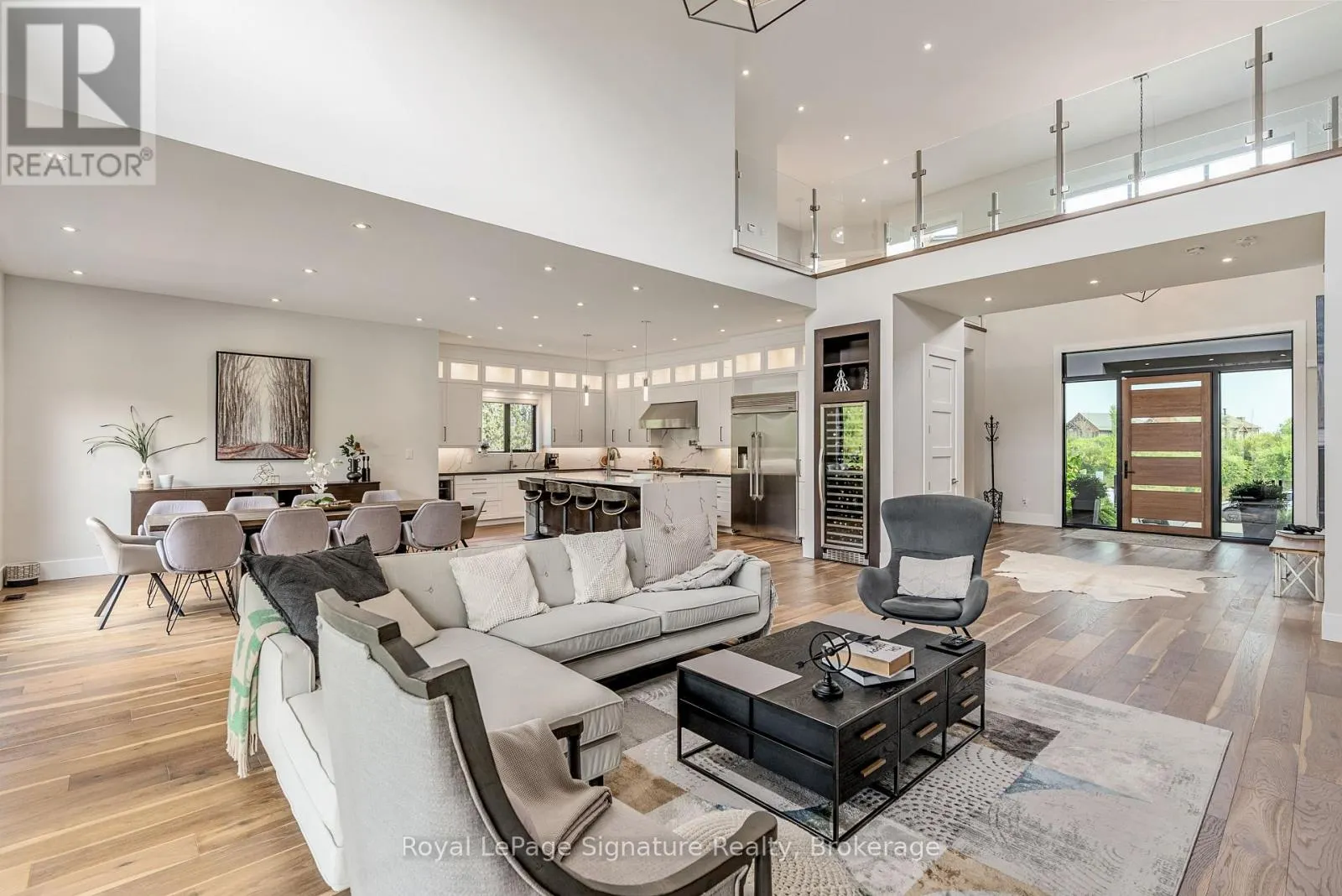 128 ARNOT CRESCENT