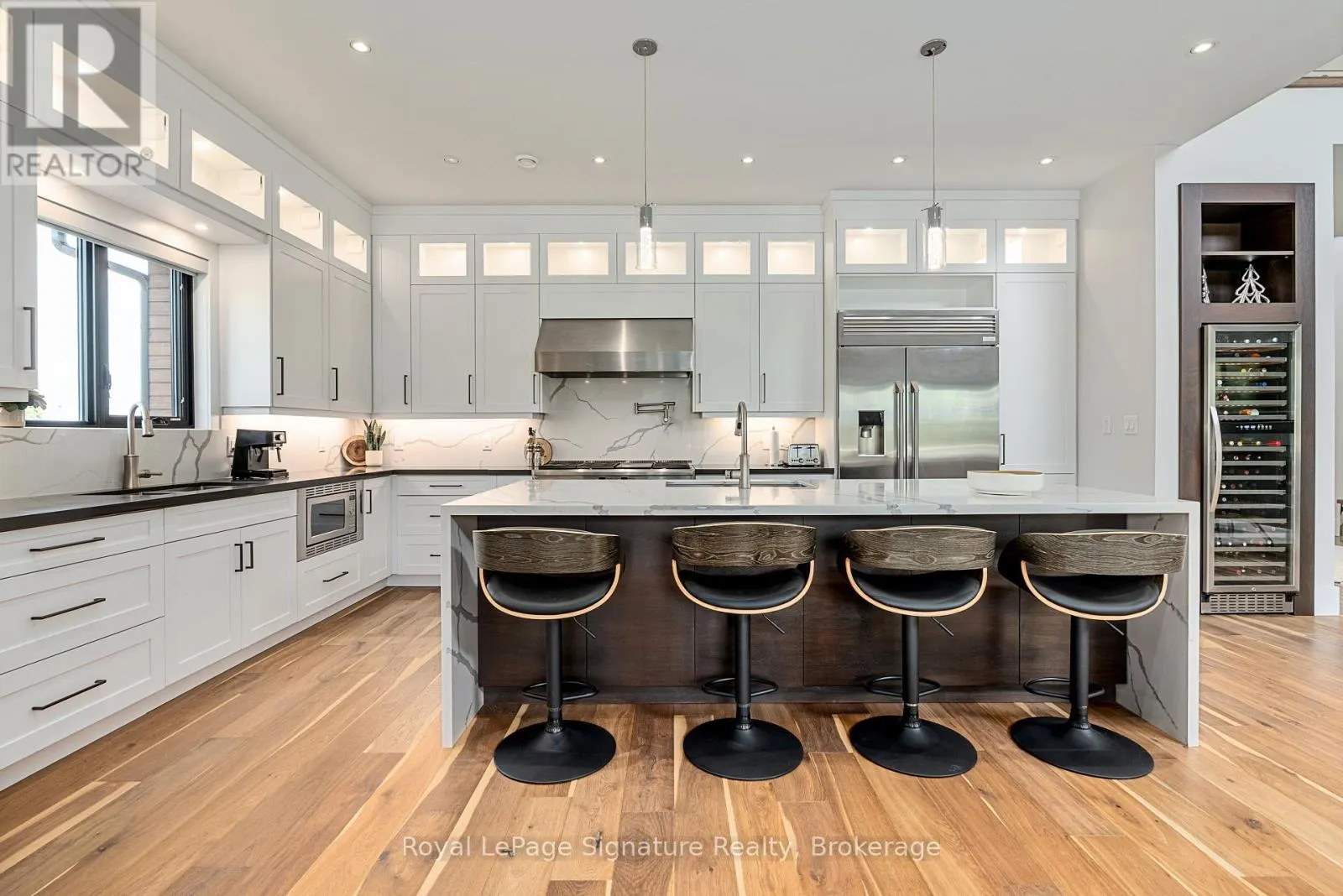 128 ARNOT CRESCENT