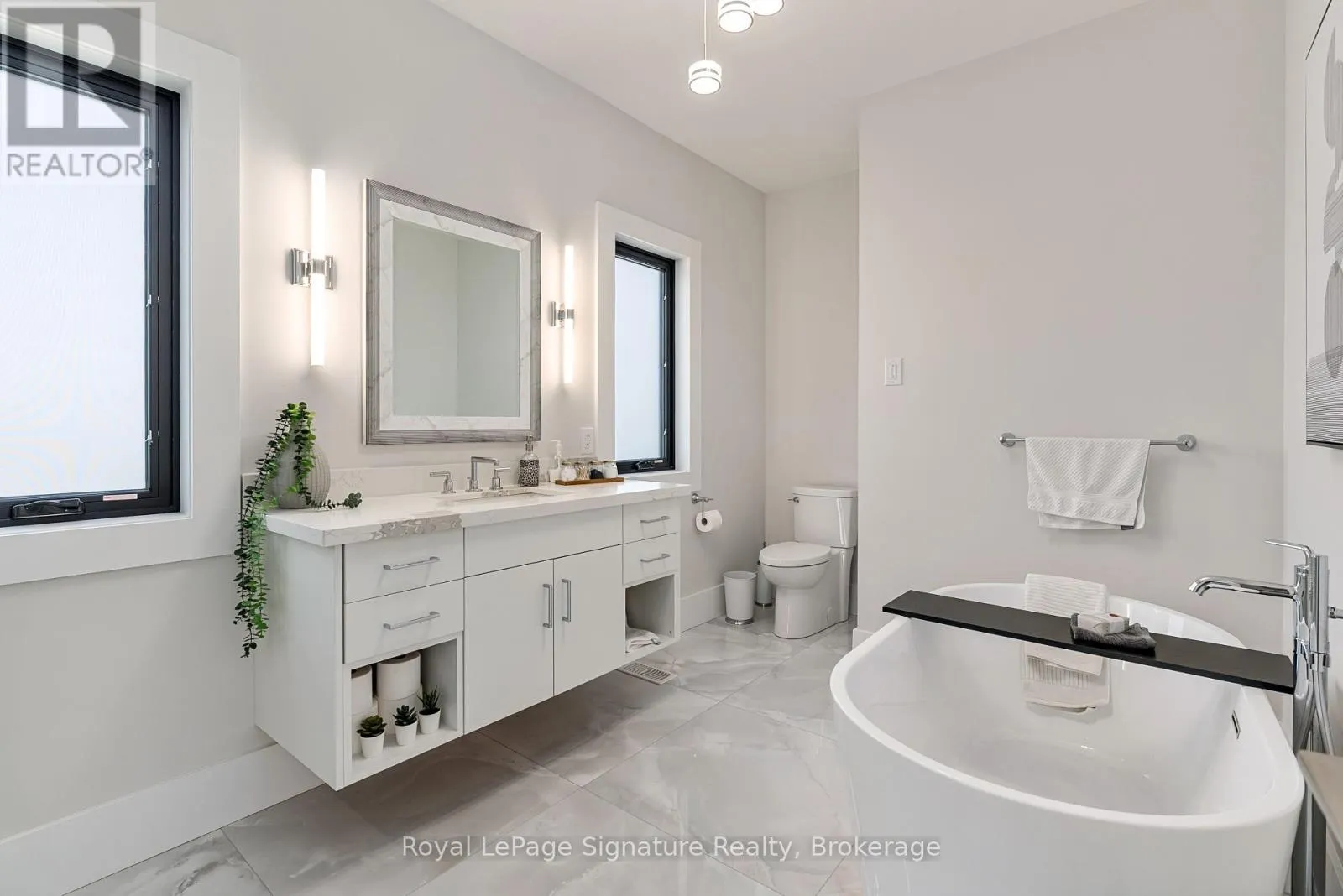 128 ARNOT CRESCENT
