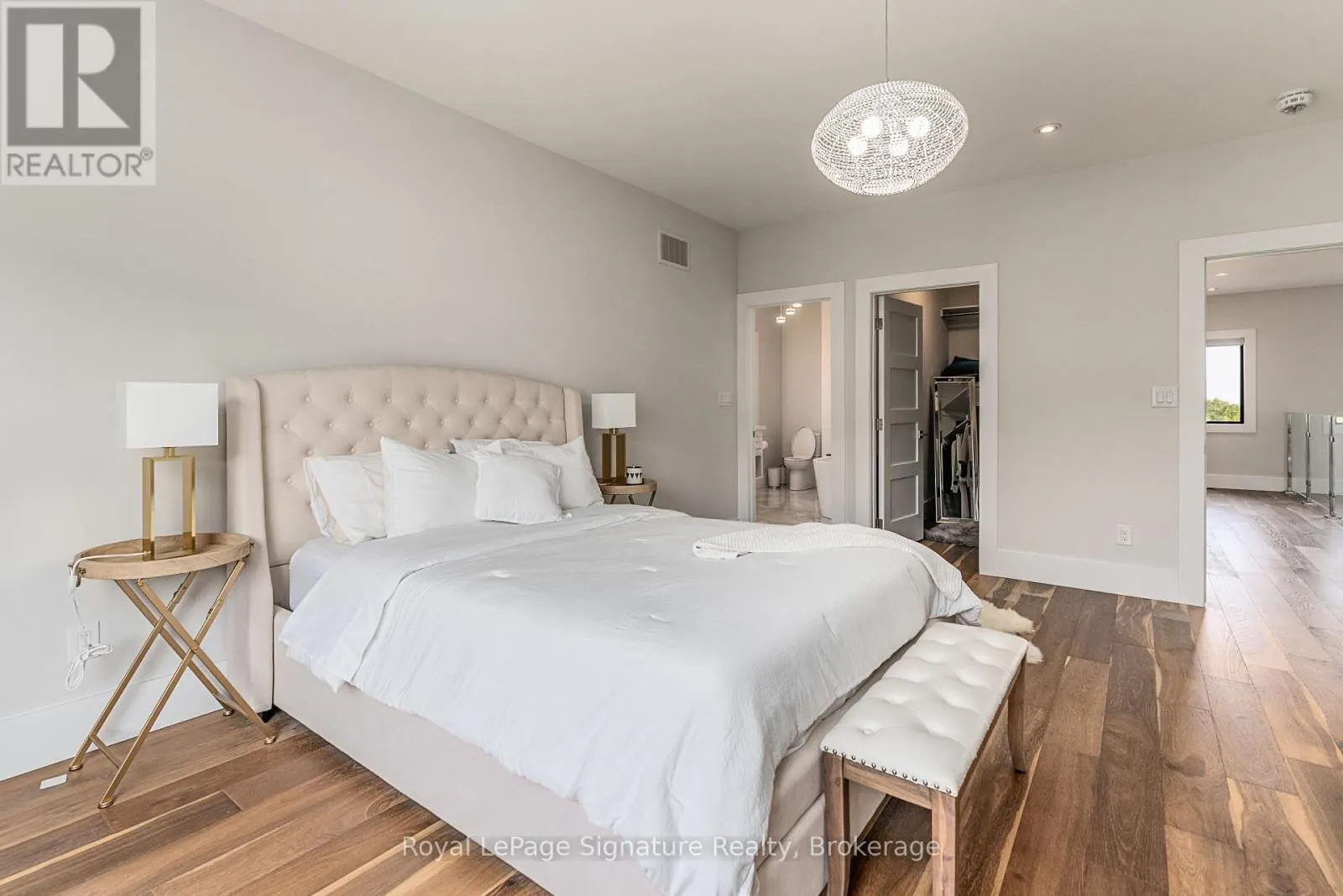 128 ARNOT CRESCENT