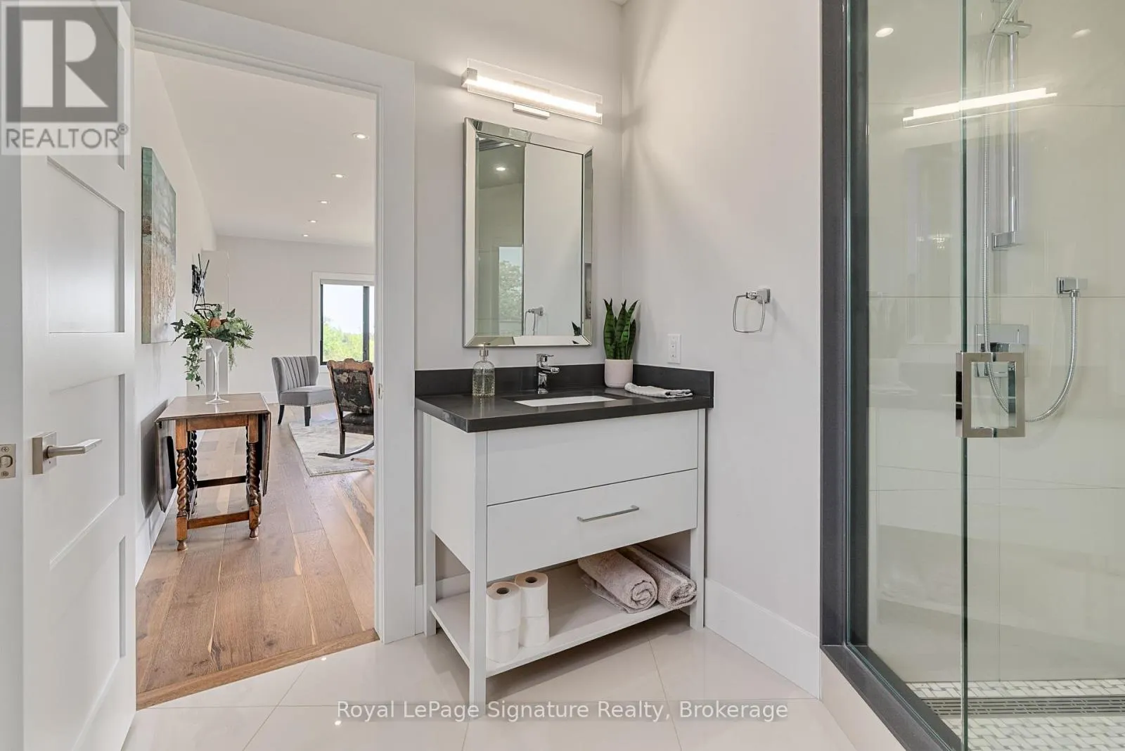 128 ARNOT CRESCENT