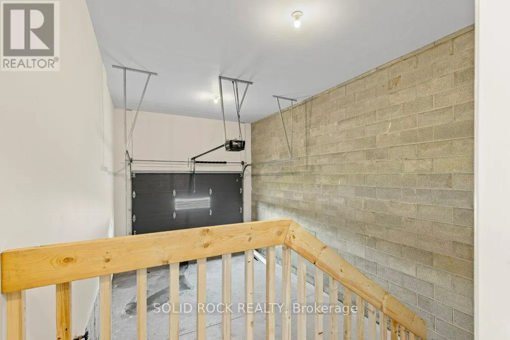 9 BILLINGS AVENUE W