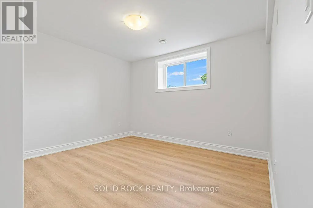 9 BILLINGS AVENUE W