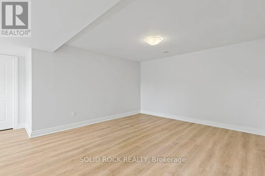 9 BILLINGS AVENUE W