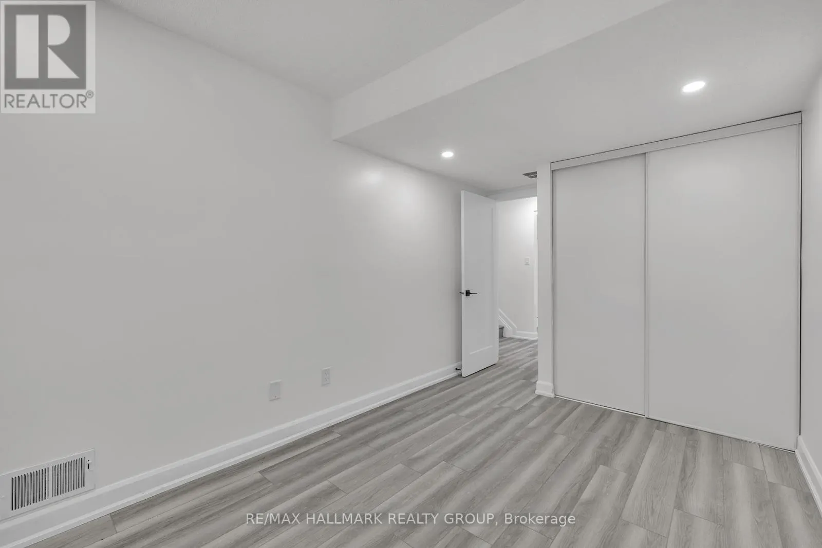 213 BOOTH STREET