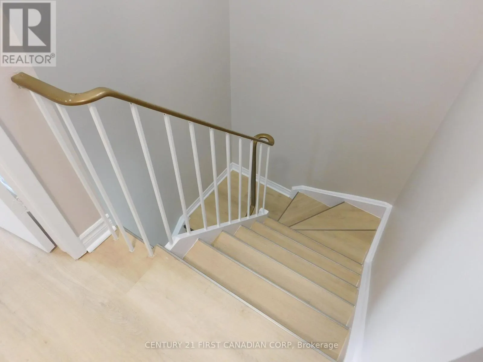2 - 500 OSGOODE DRIVE, #2