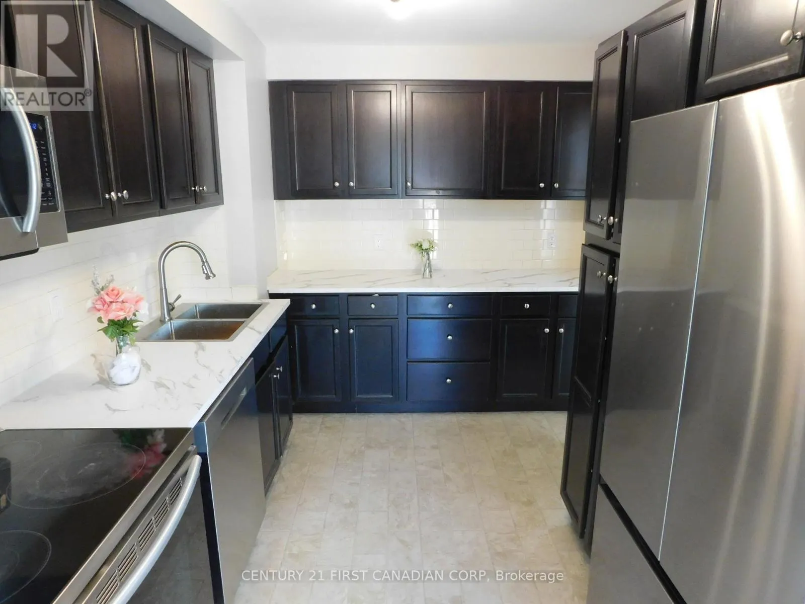 2 - 500 OSGOODE DRIVE, #2