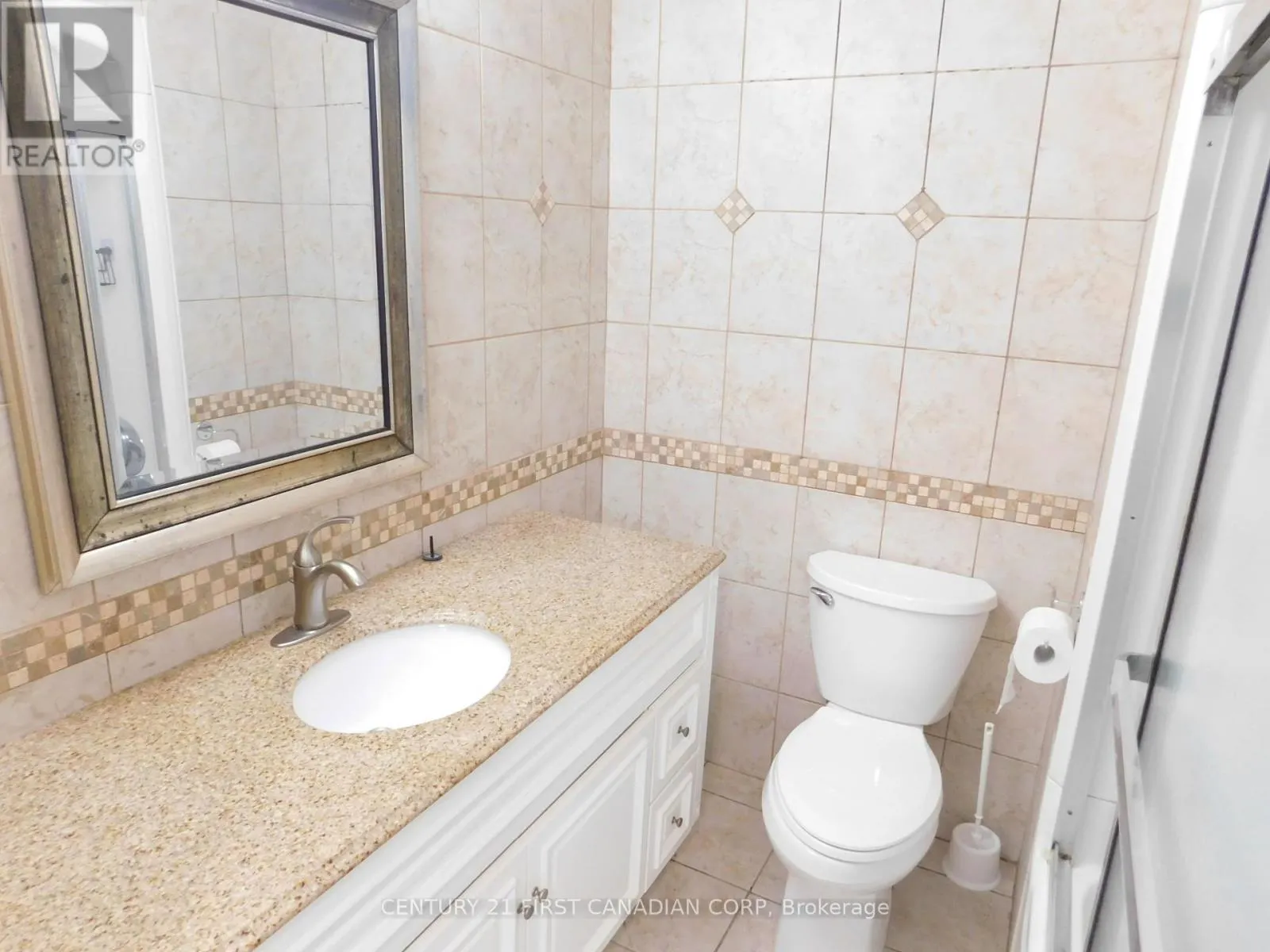 2 - 500 OSGOODE DRIVE, #2