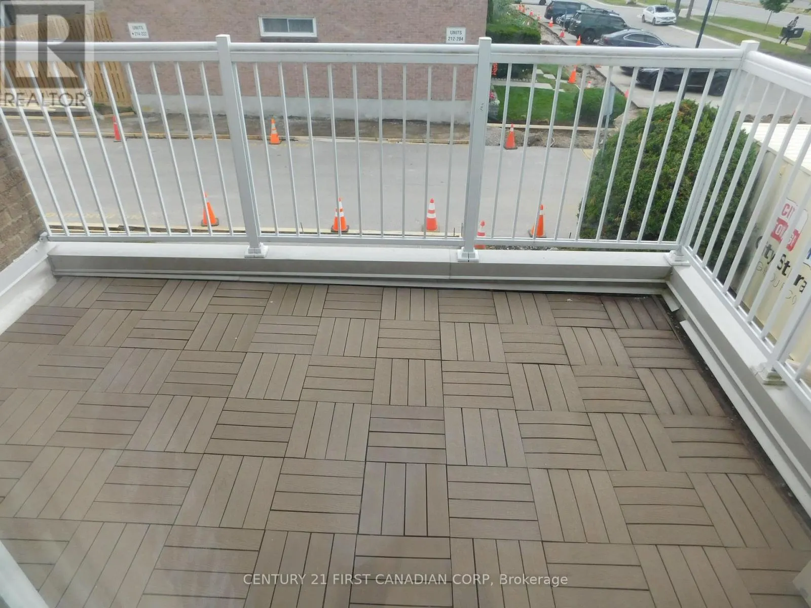 2 - 500 OSGOODE DRIVE, #2