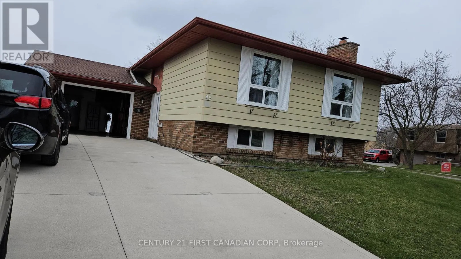 45 LOCUST CRESCENT