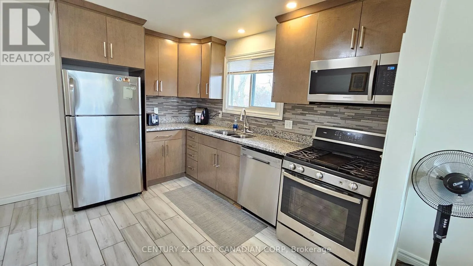 45 LOCUST CRESCENT
