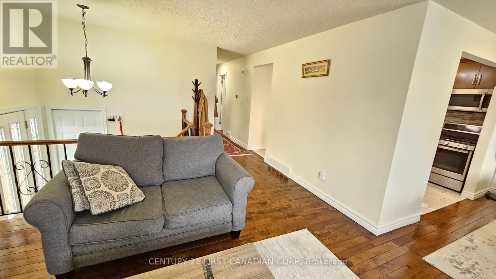 45 LOCUST CRESCENT
