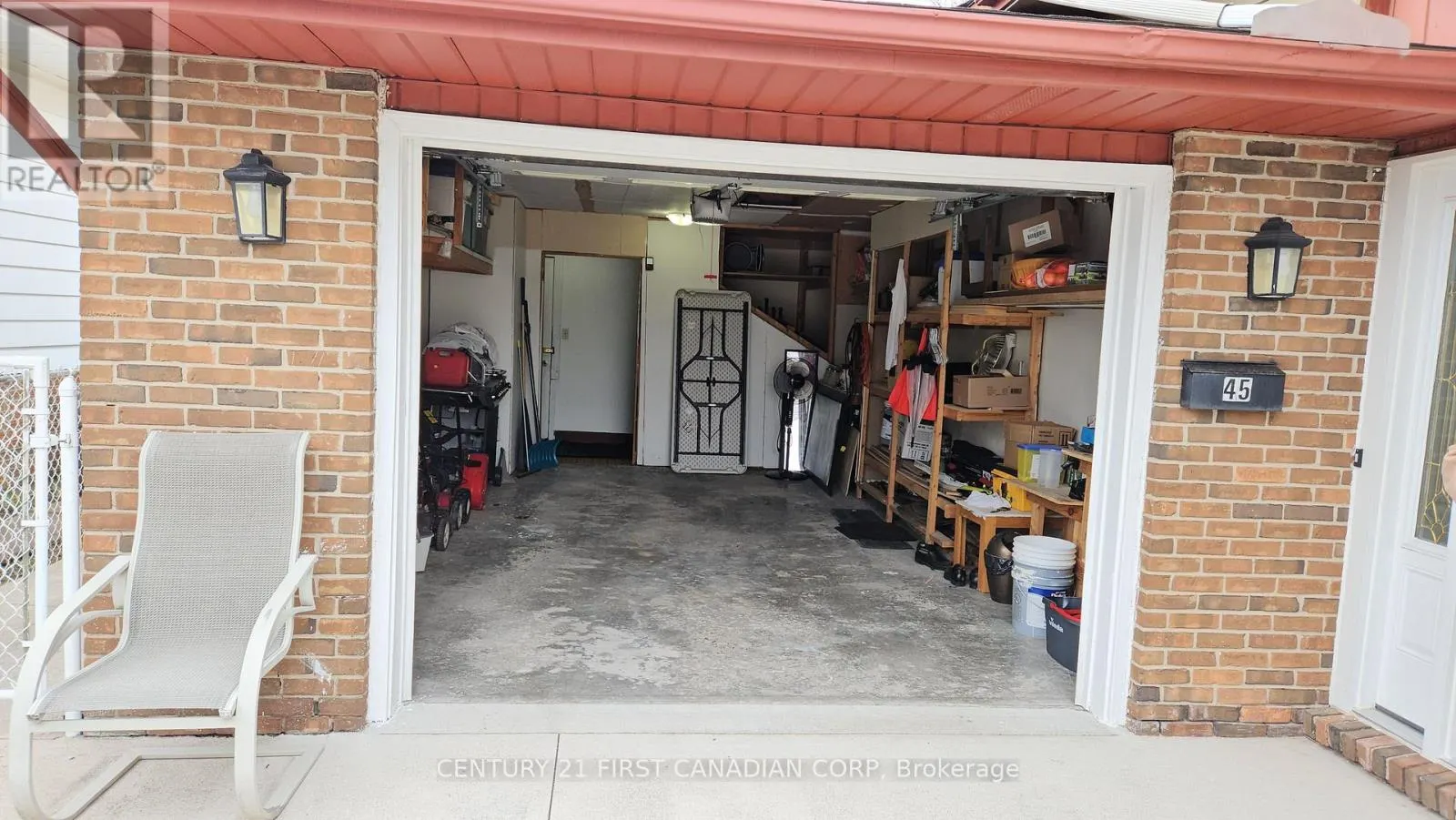 45 LOCUST CRESCENT