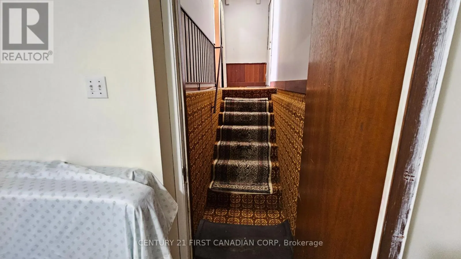 45 LOCUST CRESCENT