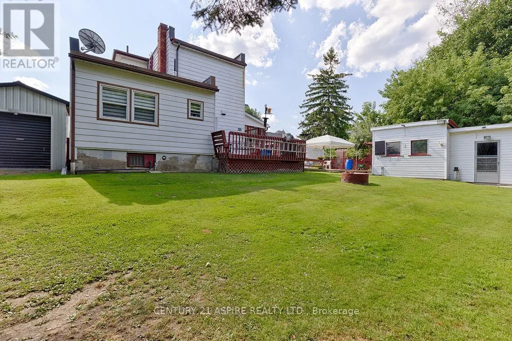 261 MAIDEN LANE