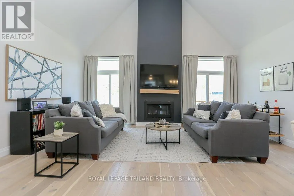 45 COMPASS TRAIL
