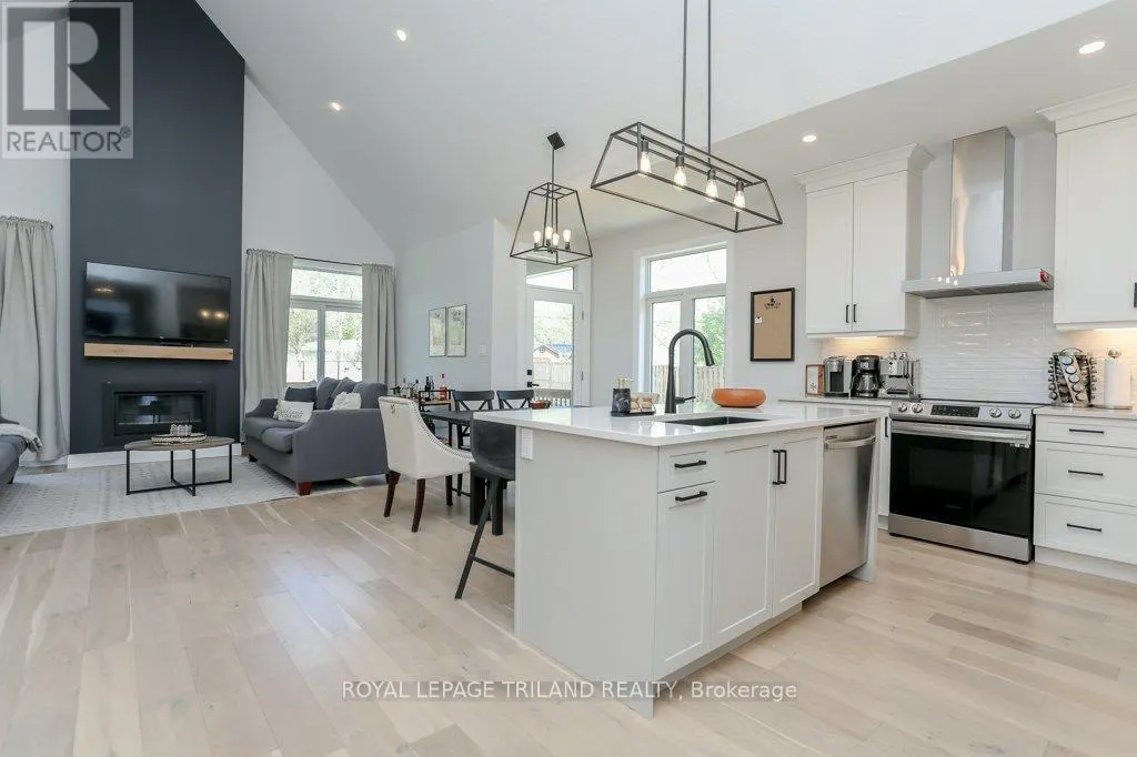45 COMPASS TRAIL