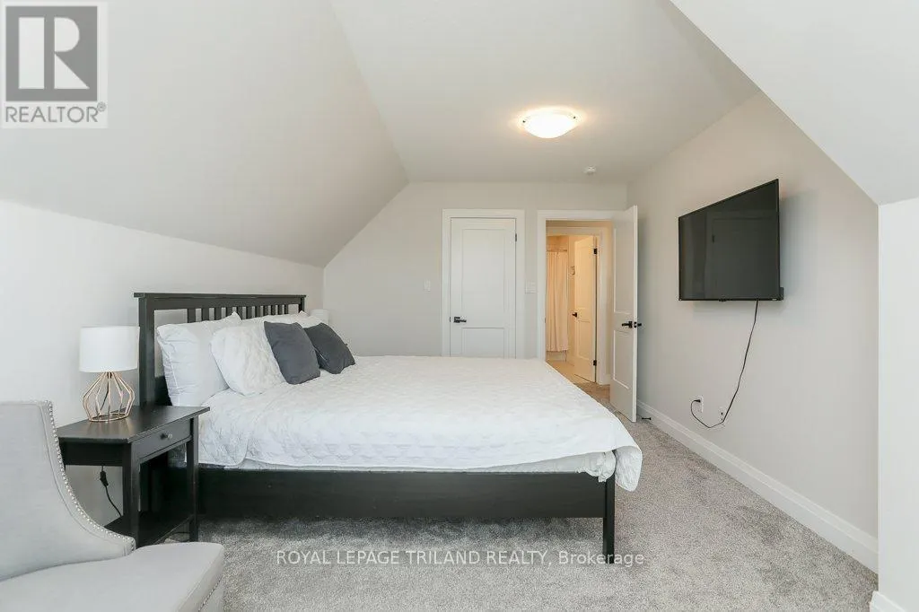 45 COMPASS TRAIL