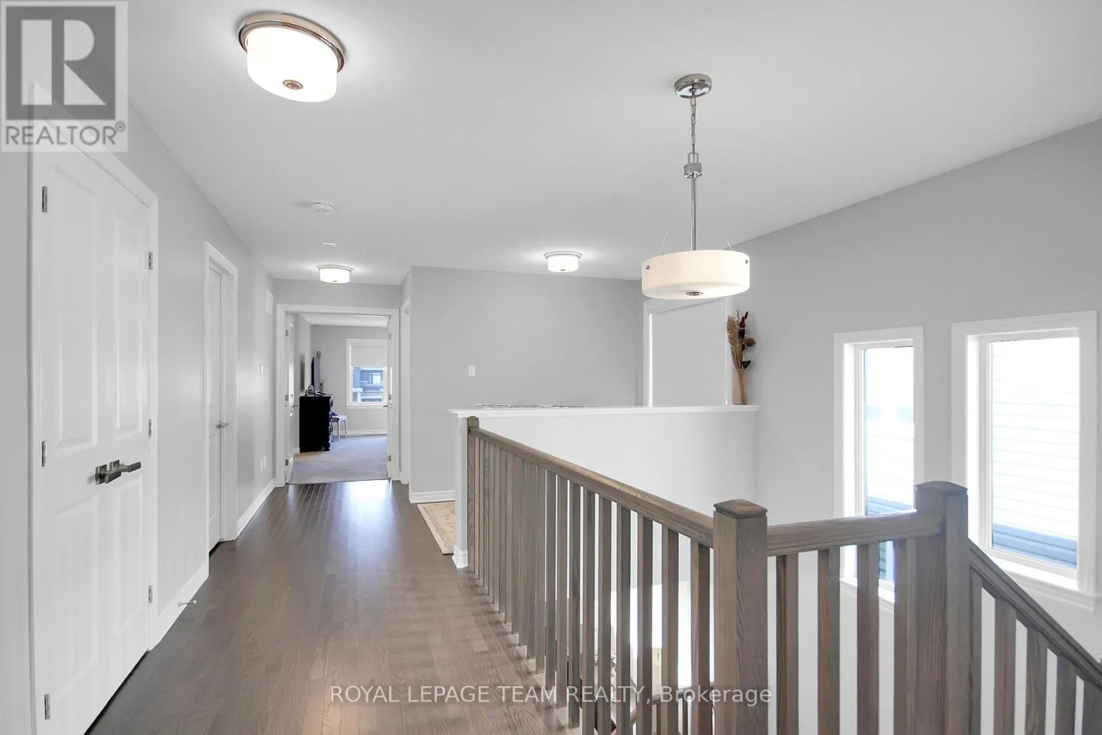 961 BECKTON HEIGHTS W
